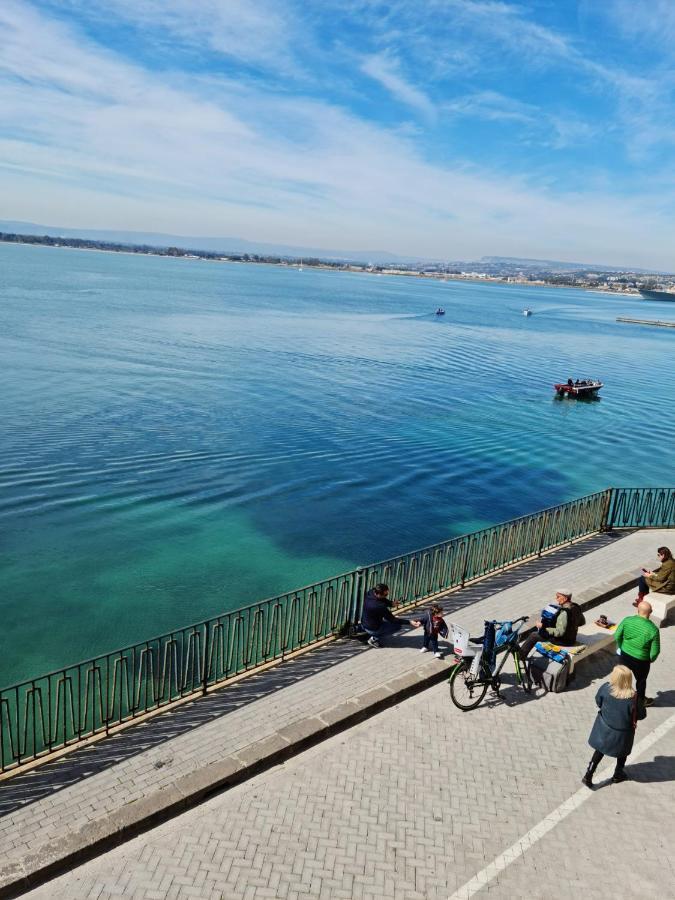 La Finestra Sul Mare Di Alfeo Appartement Syracuse Buitenkant foto