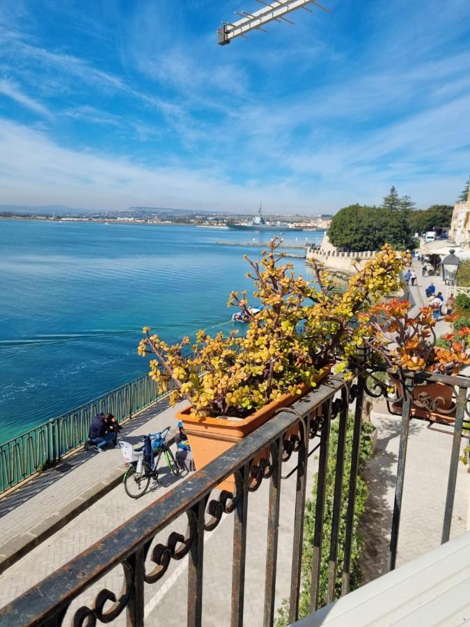 La Finestra Sul Mare Di Alfeo Appartement Syracuse Buitenkant foto