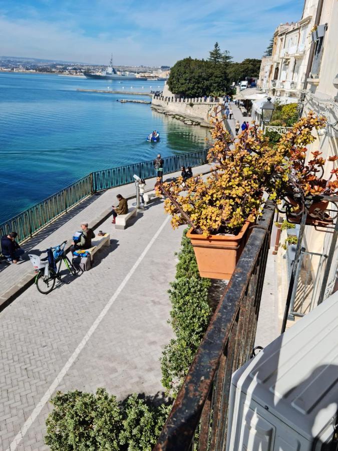 La Finestra Sul Mare Di Alfeo Appartement Syracuse Buitenkant foto