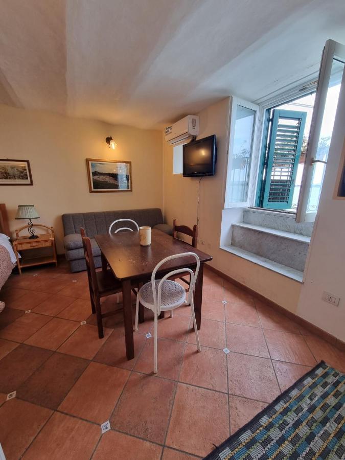 La Finestra Sul Mare Di Alfeo Appartement Syracuse Buitenkant foto